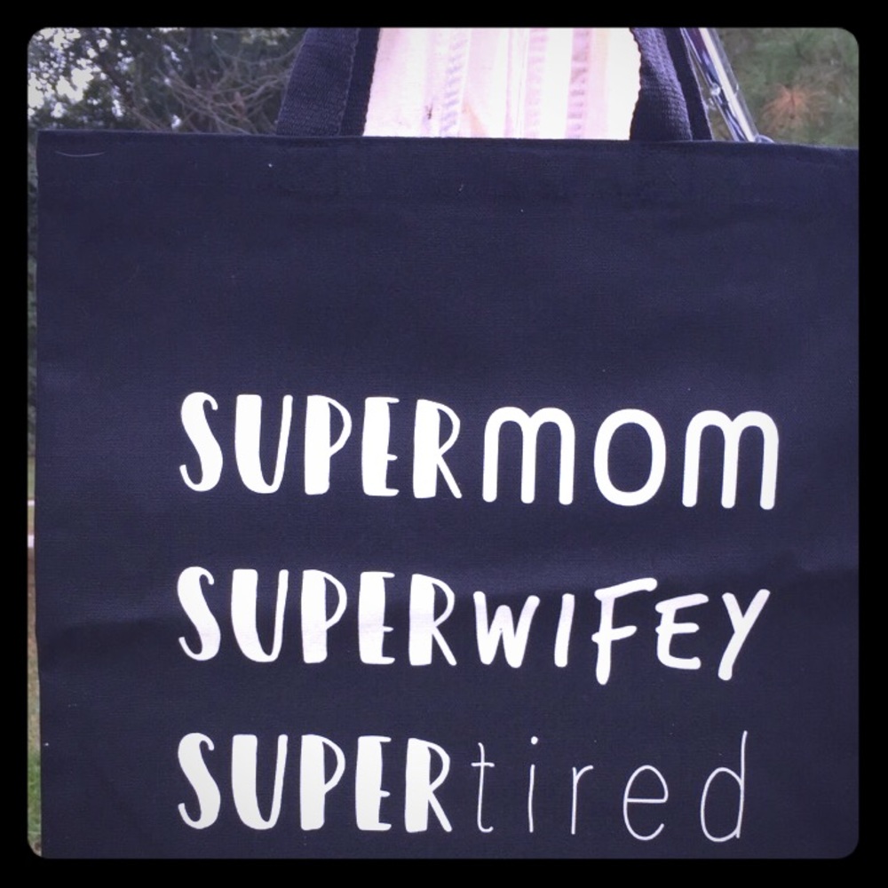 Super mom bag! New and five available!